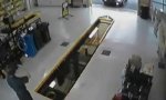 Movie : In the auto shop