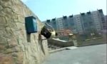 Movie : Parkour Professional -Tricks #1: Blueboxed Wallspin